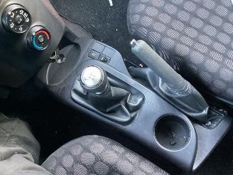 Toyota iQ  picture 9