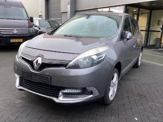 Dezmembrări autoturisme Renault Grand-scenic Grand Scenic III (JZ), MPV, 2009 / 2016 1.2 16V TCe 115 2012/12