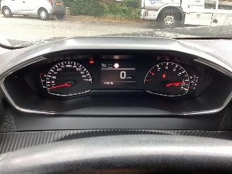 Peugeot 208 1.2 PureTech Active picture 11