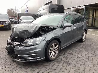 damaged passenger cars Volkswagen Golf 1.0 TSi 2018/10