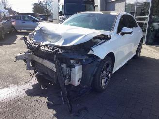 Vrakbiler auto Mercedes A-klasse A (177.0), Hatchback, 2018 / 2026 1.3 A-200 Turbo 16V 2018/6