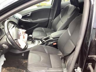 Volvo V-40 V40 (MV), Hatchback 5-drs, 2012 / 2019 2.0 D4 16V picture 10