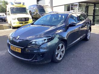 damaged passenger cars Renault Mégane  2013/3