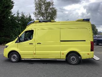 Mercedes Sprinter 319 CDI Ambulance picture 8