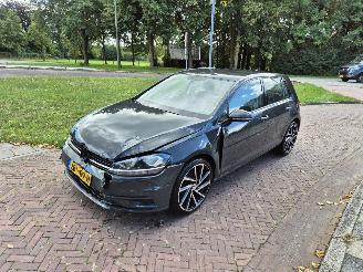 skadebil auto Volkswagen Golf 1.0 TSI Trendline 2018/11