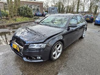 krockskadad bil auto Audi A4 2.0 TDI Pro-line 2008/8