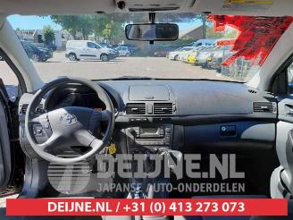 Toyota Avensis Avensis (T25/B1B), Sedan, 2003 / 2008 1.6 16V VVT-i picture 16