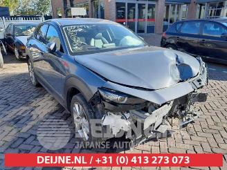 Vrakbiler auto Mazda CX-30 CX-30 (DM), SUV, 2019 2.0 e-SkyActiv-G 122 16V 2021/0