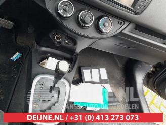 Toyota Yaris Yaris III (P13), Hatchback, 2010 / 2020 1.33 16V Dual VVT-I picture 18