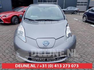 Nissan Leaf Leaf (ZE0), Hatchback, 2010 / 2017 Leaf picture 2