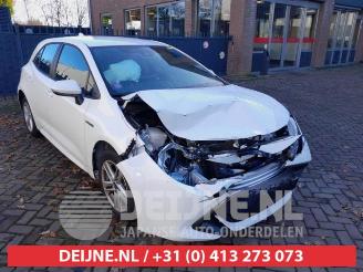 Salvage car Toyota Corolla Corolla (E21/EA1/EH1), Hatchback 5-drs, 2018 1.8 16V Hybrid 2021/10