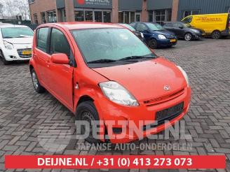 Salvage car Daihatsu Sirion Sirion 2 (M3), Hatchback, 2005 1.0 12V DVVT 2011/8