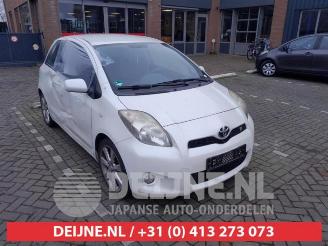 Salvage car Toyota Yaris Yaris II (P9), Hatchback, 2005 / 2014 1.8 16V VVT-i TS 2009/1