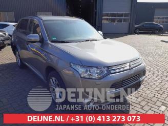 Mitsubishi Outlander Outlander (GF/GG), SUV, 2012 / 2022 2.0 16V PHEV 4x4 picture 1