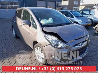 Salvage car Hyundai Ix20 iX20 (JC), SUV, 2010 / 2019 1.6i 16V 2011/11