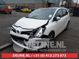 Toyota Verso Verso, MPV, 2009 / 2018 2.0 16V D-4D-F picture 3