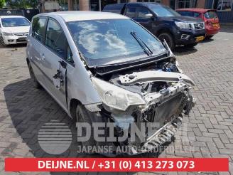 Vrakbiler auto Toyota Verso S Verso S, MPV, 2010 / 2016 1.33 16V Dual VVT-I 2011/7
