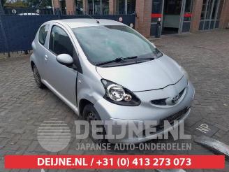 Uttjänta bilar auto Toyota Aygo Aygo (B10), Hatchback, 2005 / 2014 1.0 12V VVT-i 2006/1