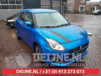 Salvage car Suzuki Swift Swift (ZC/ZD), Hatchback 5-drs, 2017 1.0 Booster Jet Turbo 12V SHVS 2017/2
