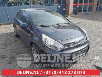 Vrakbiler auto Kia Rio Rio III (UB), Hatchback, 2011 / 2017 1.2 CVVT 16V 2012/7
