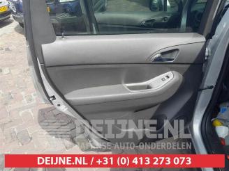 Chevrolet Orlando Orlando, -, 2010 / 2015 2.0 D 16V picture 11