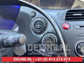 Honda Civic Civic (FK/FN), Hatchback, 2005 / 2012 2.2 i-CTDi 16V picture 10