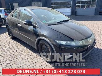 Vrakbiler auto Honda Civic Civic (FK/FN), Hatchback, 2005 / 2012 2.2 i-CTDi 16V 2006/7