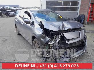 Vrakbiler auto Nissan Leaf Leaf (ZE1), Hatchback, 2017 39/40kWh 2019/7