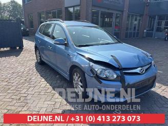 krockskadad bil auto Hyundai I-30 i30 Crosswagon (WWH), Combi, 2007 / 2012 1.6 CVVT 16V 2012/7