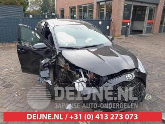 Vrakbiler auto Toyota Yaris Yaris IV (P21/PA1/PH1), Hatchback, 2020 1.5 12V Hybrid 115 2022/11