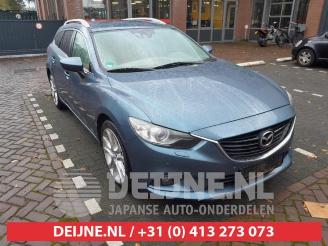 Vrakbiler auto Mazda 3 6 SportBreak (GJ/GH/GL), Combi, 2012 2.2 SkyActiv-D 175 16V 2013/2