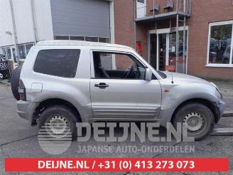 Mitsubishi Pajero Pajero Hardtop (V6/7), Terreinwagen, 2000 / 2006 3.2 DI-D 16V picture 8