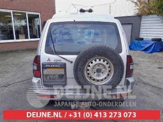Mitsubishi Pajero Pajero Hardtop (V6/7), Terreinwagen, 2000 / 2006 3.2 DI-D 16V picture 6