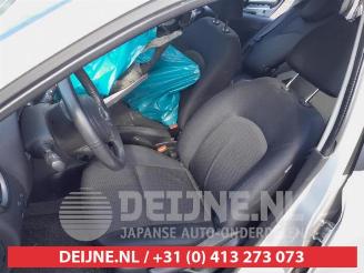 Nissan Micra Micra (K13), Hatchback, 2010 / 2016 1.2 12V DIG-S picture 12