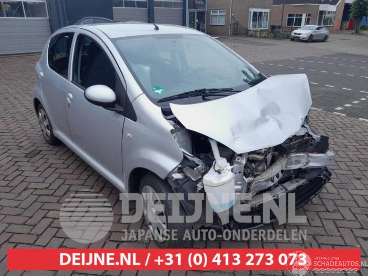 Toyota Aygo Aygo (B10), Hatchback, 2005 / 2014 1.0 12V VVT-i