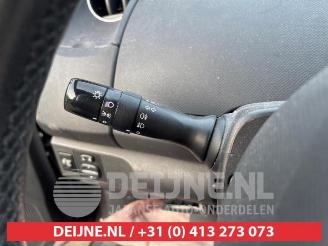 Toyota Yaris Yaris II (P9), Hatchback, 2005 / 2014 1.33 16V Dual VVT-I picture 13