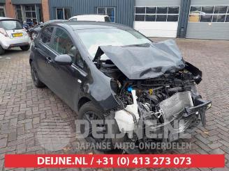 Uttjänta bilar auto Kia Rio Rio III (UB), Hatchback, 2011 / 2017 1.4 CVVT 16V 2013/2
