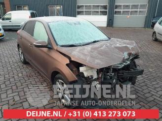 Vrakbiler auto Hyundai I-20 i20 (GBB), Hatchback, 2014 / 2020 1.2i 16V 2016/10