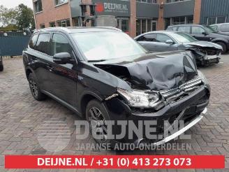 demontáž osobní automobily Mitsubishi Outlander Outlander (GF/GG), SUV, 2012 / 2022 2.0 16V PHEV 4x4 2015/6