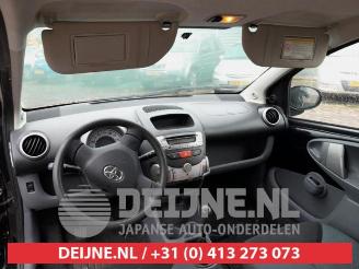 Toyota Aygo Aygo (B10), Hatchback, 2005 / 2014 1.0 12V VVT-i picture 16