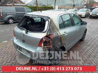 Toyota Yaris Yaris II (P9), Hatchback, 2005 / 2014 1.3 16V VVT-i picture 7