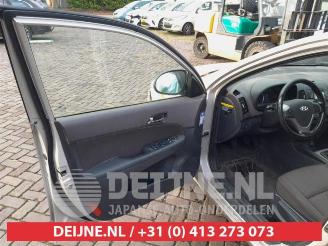 Hyundai I-30 i30 (FD), Hatchback, 2007 / 2011 1.6 CVVT 16V picture 10