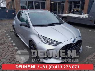 Vrakbiler auto Toyota Yaris Yaris IV (P21/PA1/PH1), Hatchback, 2020 1.5 12V Hybrid 115 2022/8