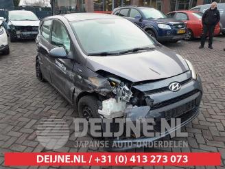 Vrakbiler auto Hyundai I-10 i10 (B5), Hatchback, 2013 / 2019 1.0 12V 2015/3
