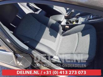 Nissan Pulsar Pulsar (C13), Hatchback, 2013 1.2 DIG-T 16V picture 18