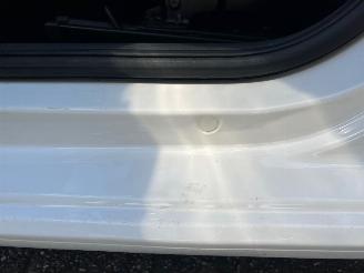 Volkswagen Up! 5-drs, NAP, airco, electrisch pakket picture 13