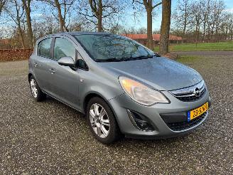 Unfallwagen Opel Corsa 1.2i Edition Automaat 2011/10