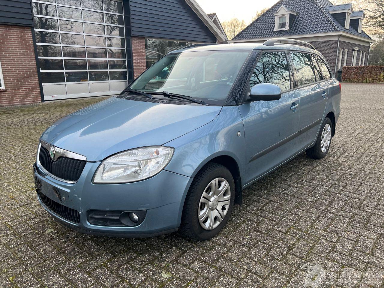 Skoda Fabia 1.6 16v Ambiente