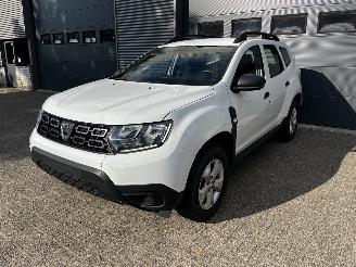 Damaged car Dacia Duster 1.0 Tce BI-FEUL / CRUISE / AIRCO 2020/9