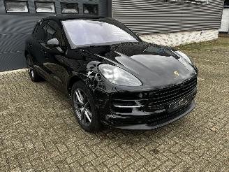 Porsche Macan 3.0 S picture 3